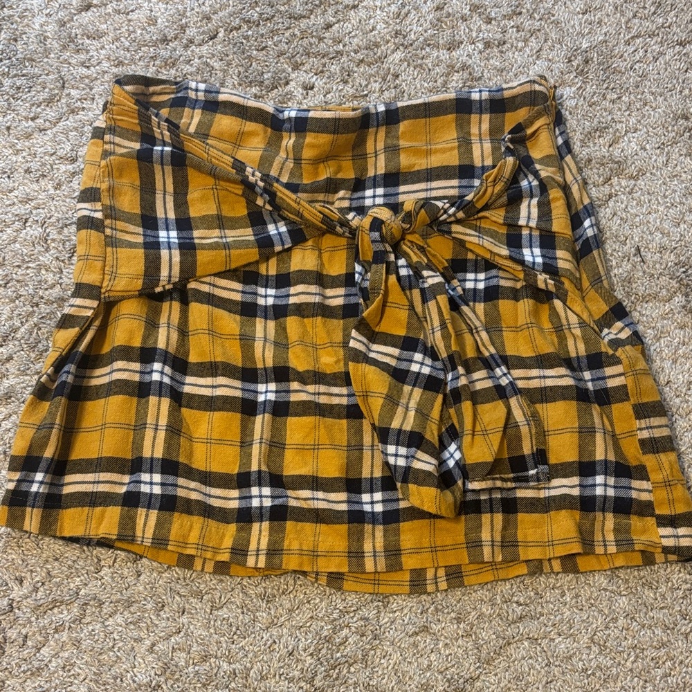 Abercrombie & Fitch Yellow and Navy Blue Plaid Mini Skirt